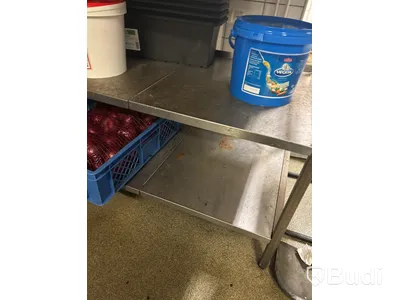 Rostfri bänk