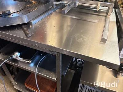 Rostfri bänk