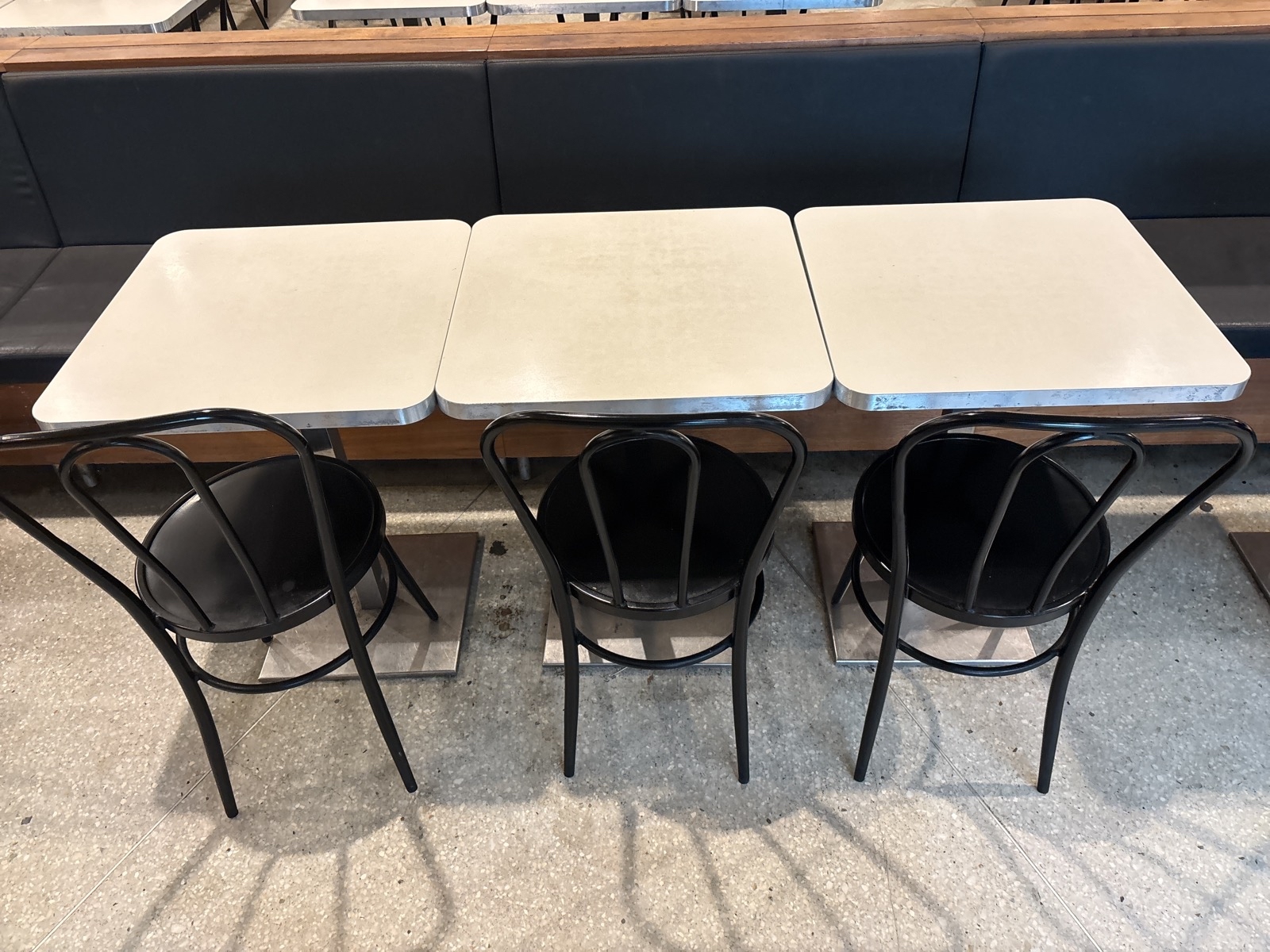 3 st. Bord inkl. 3 st. stolar