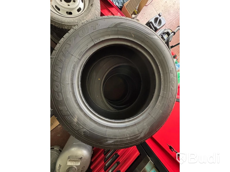 4 st. Sommardäck, Toyo Open Country U/T 265/65R18