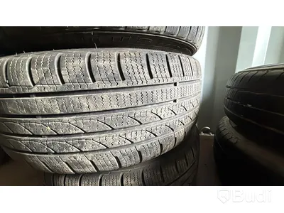 4 st. Friktionsdäck på aluminiumfälgar, kantstötta
