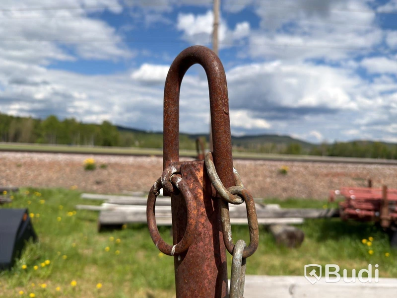 Skogsvagn med stakar
