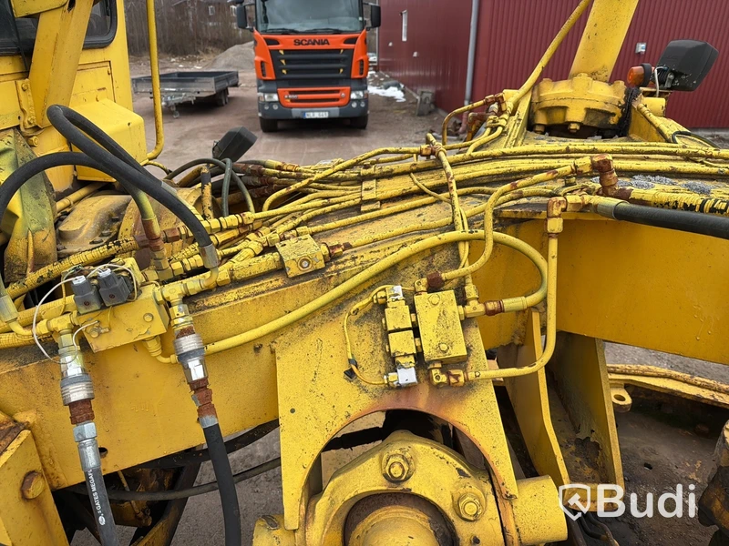 Väghyvel Aveling-Barford ASG 113 – 1986 – 6x6 – snöröjningsutrustad