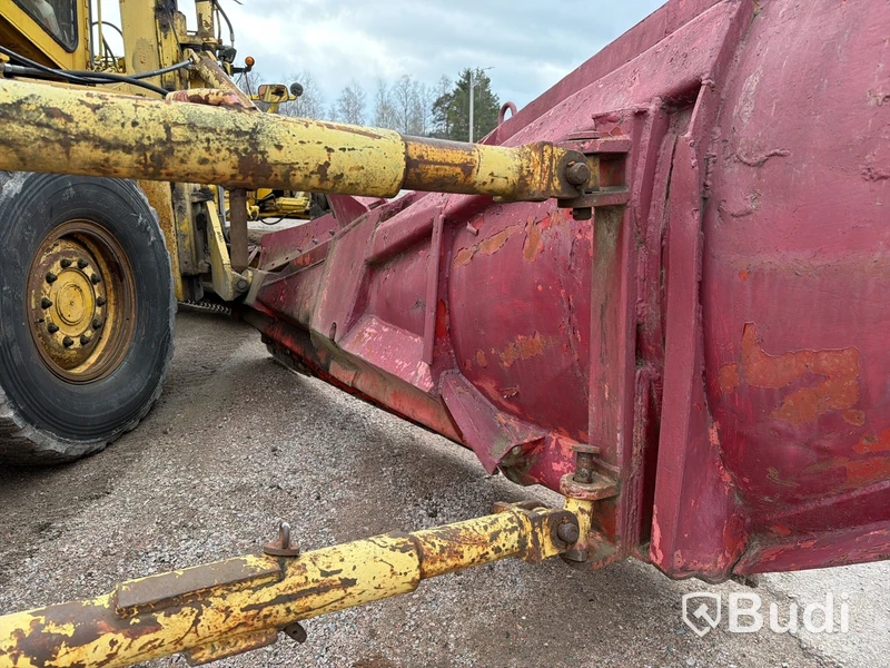 Väghyvel Aveling-Barford ASG 113 – 1986 – 6x6 – snöröjningsutrustad