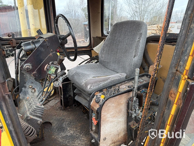 Väghyvel Aveling-Barford ASG 113 – 1986 – 6x6 – snöröjningsutrustad