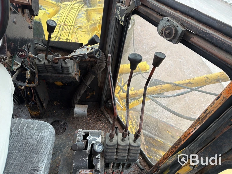 Väghyvel Aveling-Barford ASG 113 – 1986 – 6x6 – snöröjningsutrustad