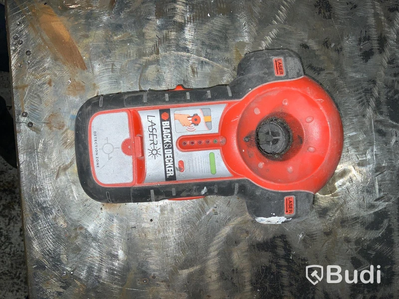 Laserinstrument Stanley SLL360 och en vägglaser med regelsökare Black & Decker LZRI