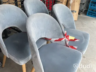 4 blue velvet chairs, 80 x 45 cm