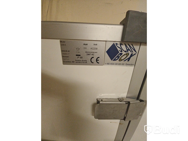 Hot box, insulated container