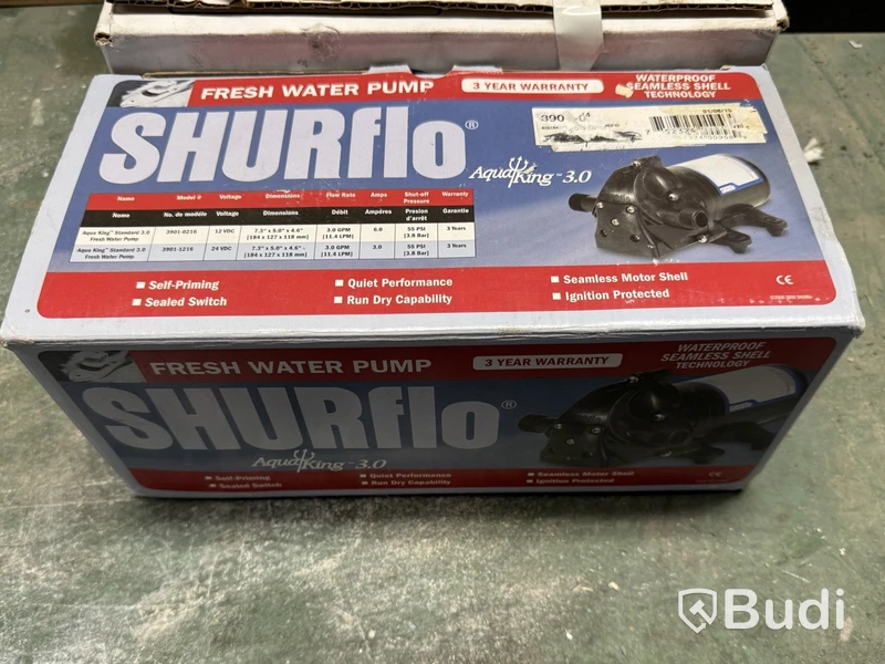 Shurflo Aquaking 3.0 Water Pump, 12V Freshwater Pressure Pump 11.3 L/min