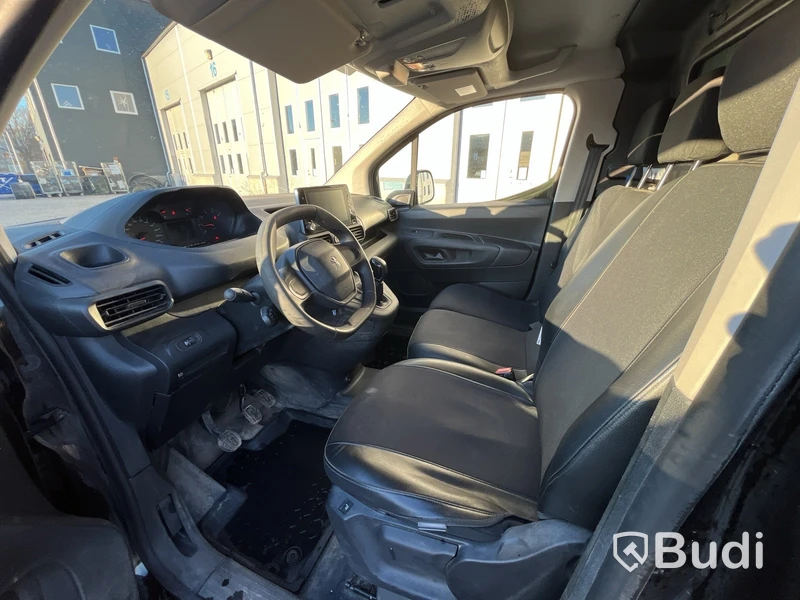 Skåpbil Peugeot Partner -2019 | 10853 mil | Dragkrok