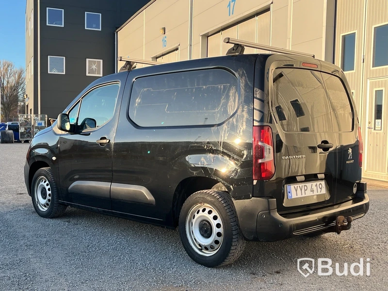 Skåpbil Peugeot Partner -2019 | 10853 mil | Dragkrok
