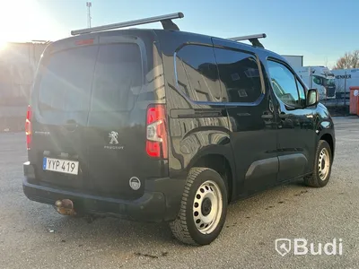Skåpbil Peugeot Partner -2019 | 10853 mil | Dragkrok