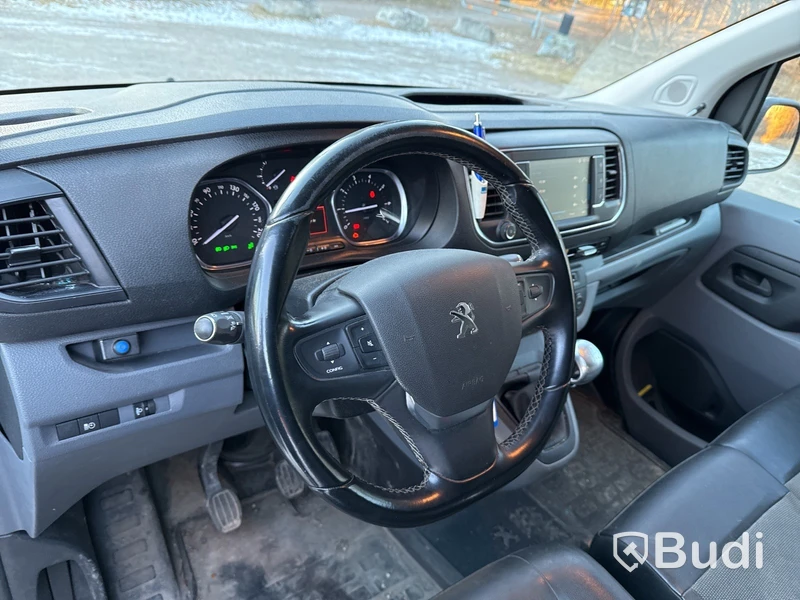 Skåpbil Peugeot Expert BlueHDi Skåp (122hk) -2019, 4400 mil, mycket material ingår!
