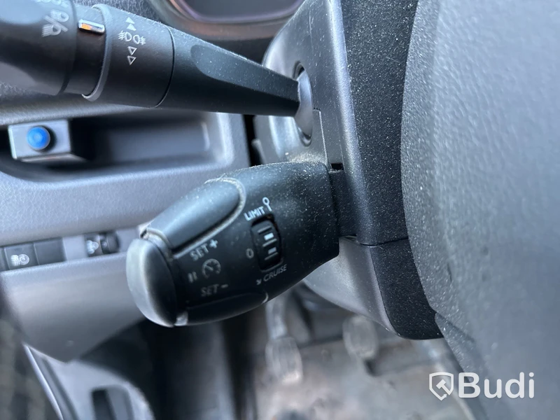 Skåpbil Peugeot Expert BlueHDi Skåp (122hk) -2019, 4400 mil, mycket material ingår!