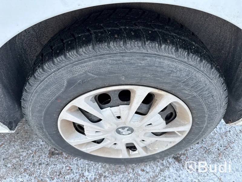 Skåpbil Peugeot Expert BlueHDi Skåp (122hk) -2019, 4400 mil, mycket material ingår!