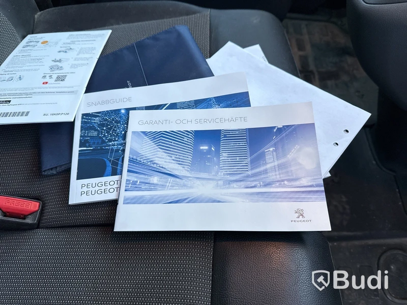 Skåpbil Peugeot Expert BlueHDi Skåp (122hk) -2019, 4400 mil, mycket material ingår!