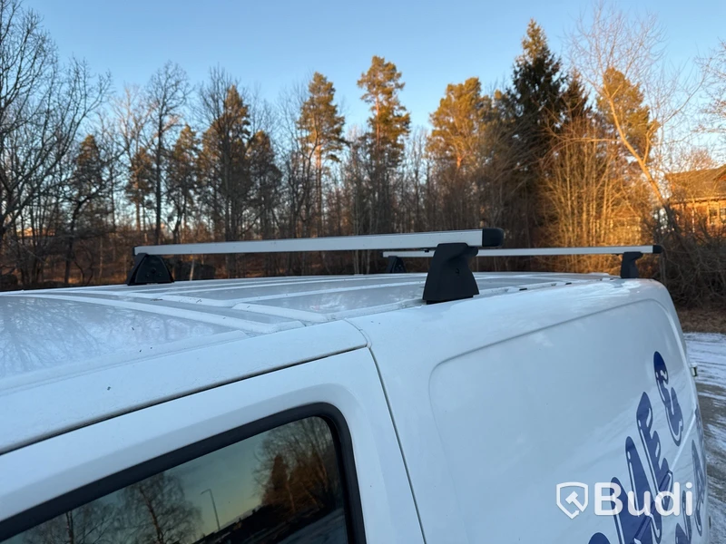 Skåpbil Peugeot Expert BlueHDi Skåp (122hk) -2019, 4400 mil, mycket material ingår!