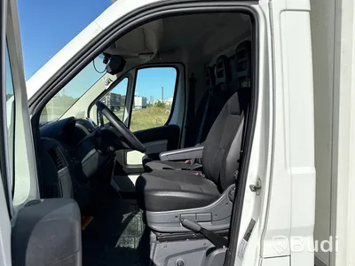Peugeot Boxer 335 volymskåp med bakgavellyft  (163hk) -2019, Endast 7500 mil!
