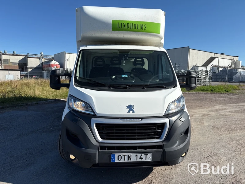 Peugeot Boxer 335 volymskåp med bakgavellyft  (163hk) -2019, Endast 7500 mil!