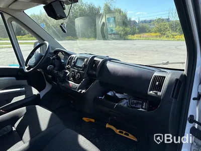 Peugeot Boxer 335 volymskåp med bakgavellyft  (163hk) -2019, Endast 7500 mil!