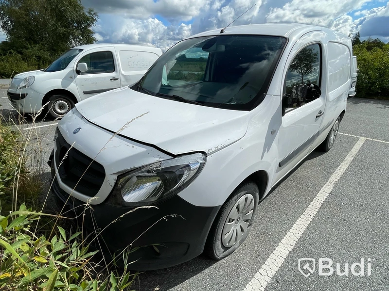Skåpbil Mercedes-Benz Citan 109 CDI Manuell, 95hk, 2020 | Reparationsobjekt