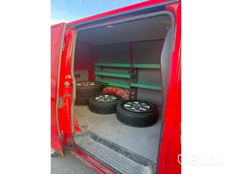 Skåpbil Volkswagen Transporter T28 2.5 TDI Manuell 174hk - 2009