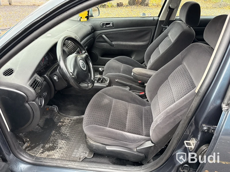 Volkswagen Passat 1.8T Variant (150hk) -2000