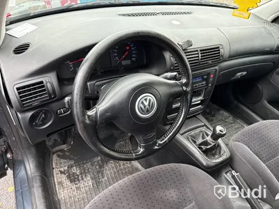 Volkswagen Passat 1.8T Variant (150hk) -2000