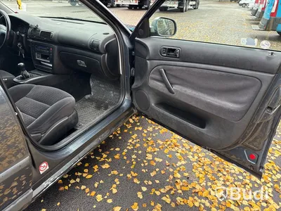 Volkswagen Passat 1.8T Variant (150hk) -2000