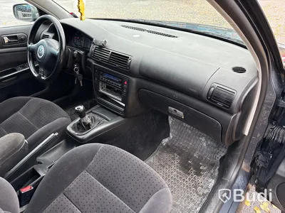 Volkswagen Passat 1.8T Variant (150hk) -2000
