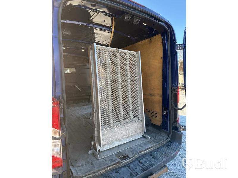 Ford Transit 310 2.0 TDCi | 16782 mil |130 hk | 2017 | Reparationsobjekt