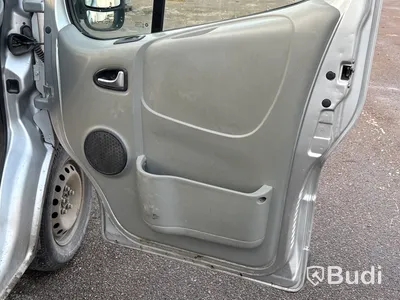 Opel Vivaro 2.5 CDTI | 146 hk | 2011 | Reparationsobjekt