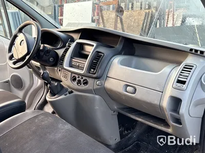 Opel Vivaro 2.5 CDTI | 146 hk | 2011 | Reparationsobjekt