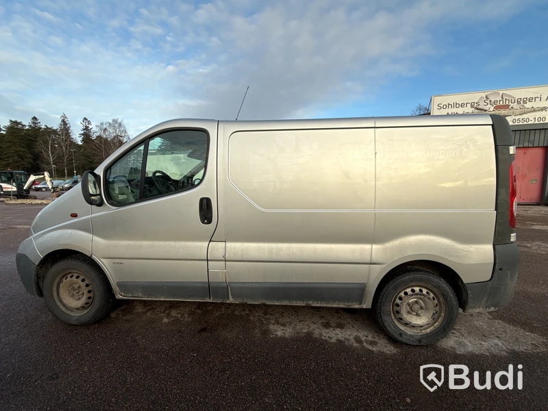 Opel Vivaro 2.5 CDTI | 146 hk | 2011 | Reparationsobjekt