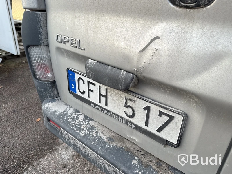 Opel Vivaro 2.5 CDTI | 146 hk | 2011 | Reparationsobjekt