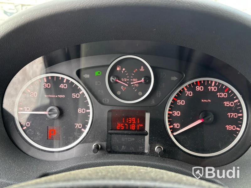 Skåpbil Peugeot Expert 1.2t 2.0 HDi -2016