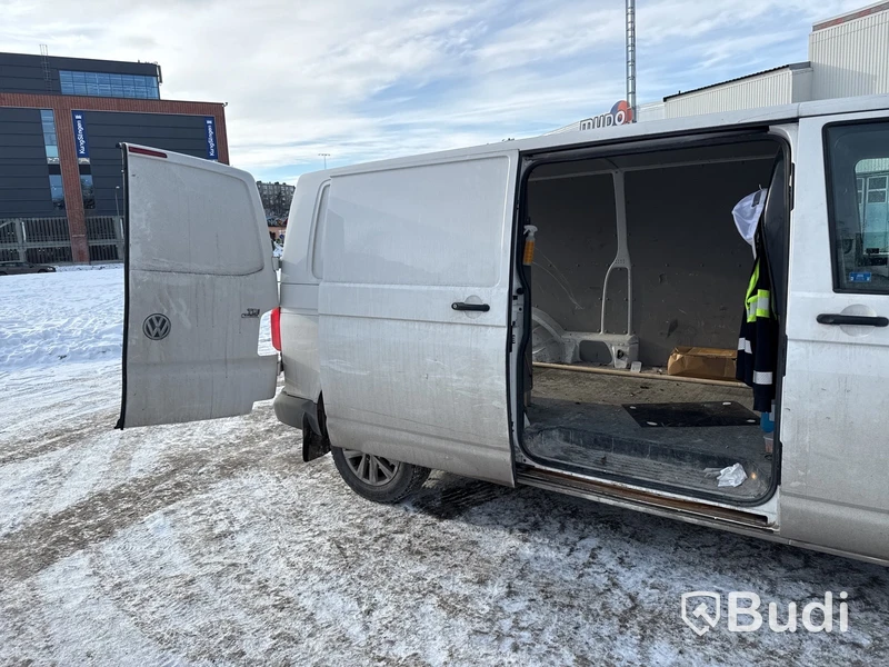 Volkswagen Transporter T30 2.0 TDI | 14770 mil | Automat | 140 hk| 2015