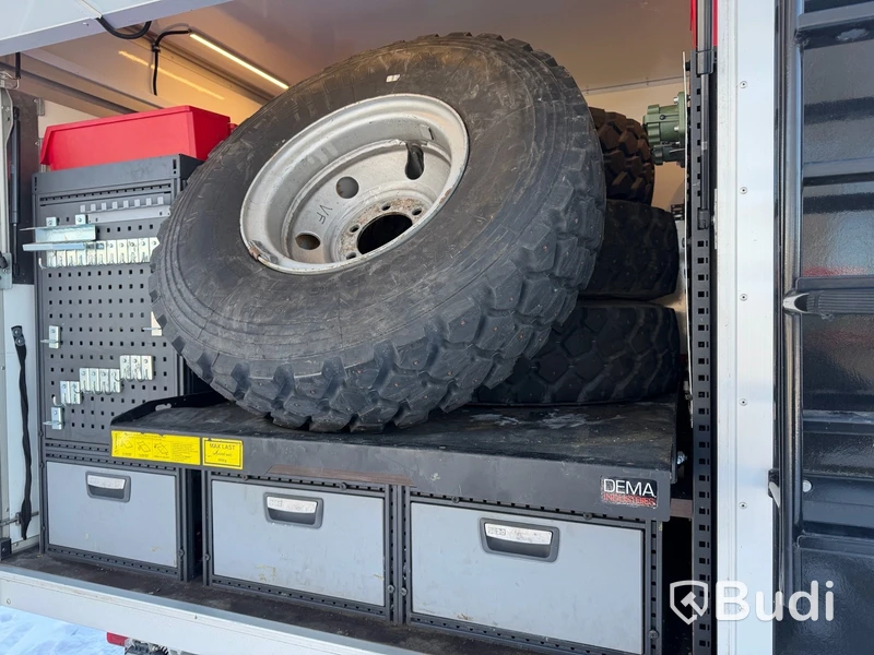 Terrängbil Iveco Daily 4x4 inredd arbetsbil -2018