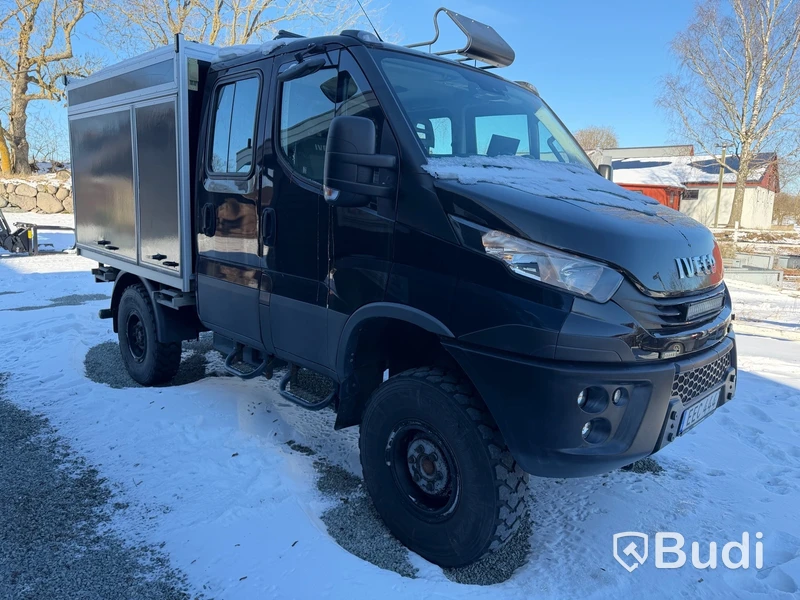 Terrängbil Iveco Daily 4x4 inredd arbetsbil -2018