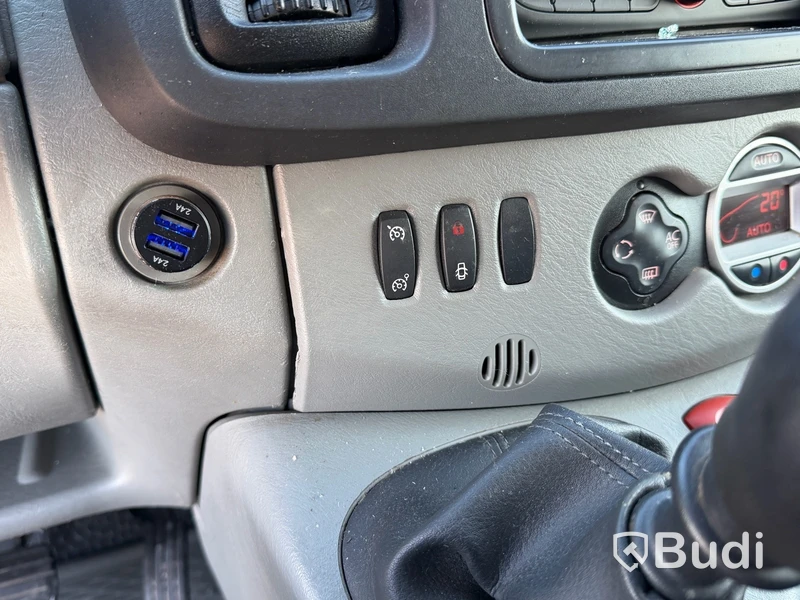 Renault Trafic 2.0 dCi (115hk) -2011 (rep-objekt)