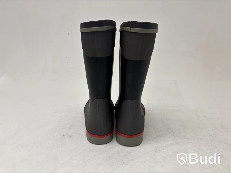 (NEW) Boots 1852, size 42