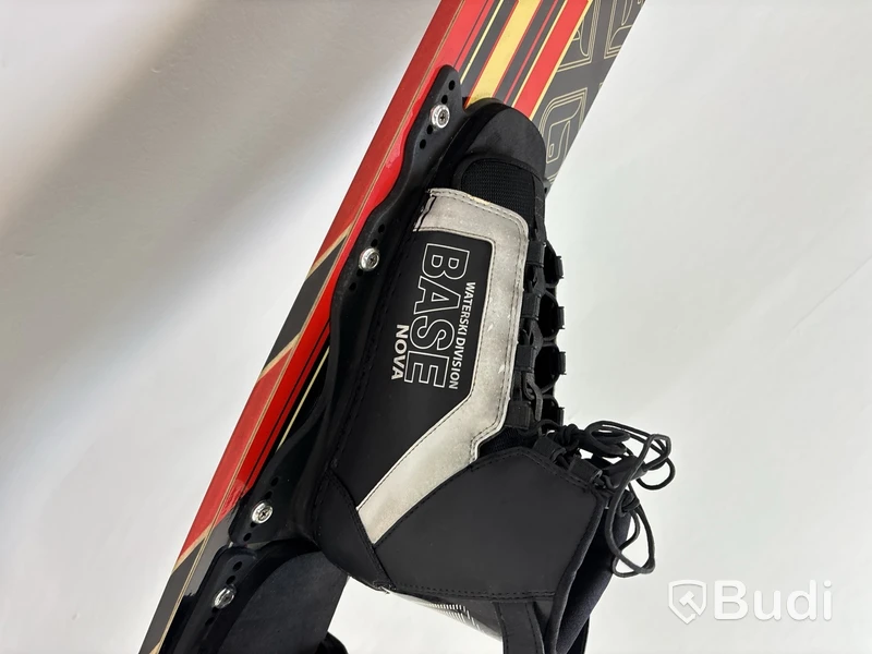 Vattenskida Base, O’Brien Nova Rocket 65-tum