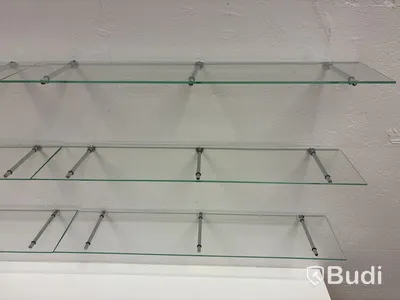 12 st. Vägghyllplan i glas, inkl. konsoller