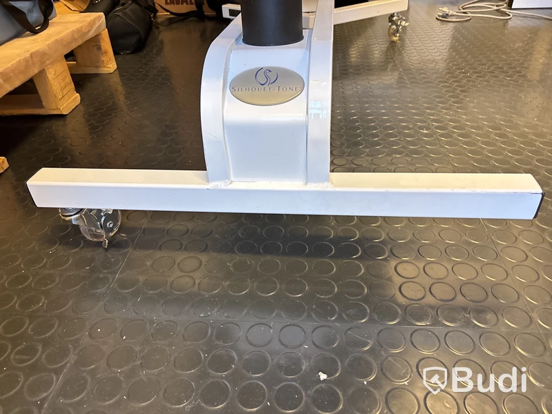 Behandlingsssäng inkl. behandlingsstol Silhouet-Tone, manuell med hydraulik i fotdelen