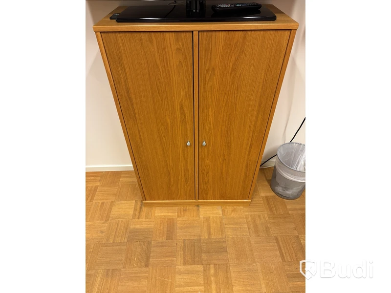 TV Samsung 46 tum, inkl. skåp och högtalare Audio Pro LV2