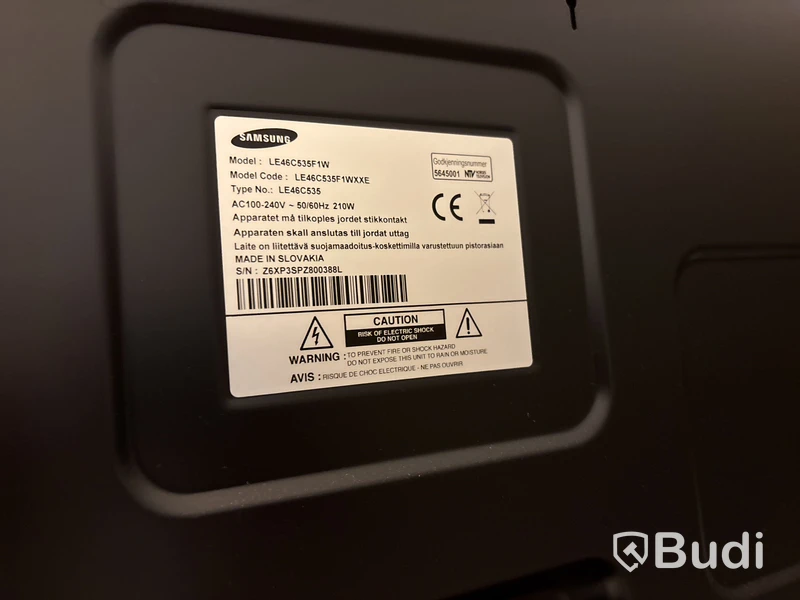 TV Samsung 46 tum, inkl. skåp och högtalare Audio Pro LV2