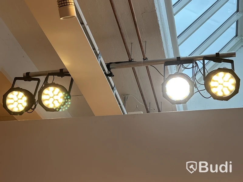 4 st. Spotlights