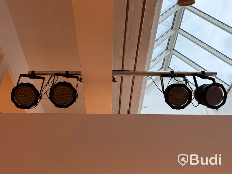 4 st. Spotlights