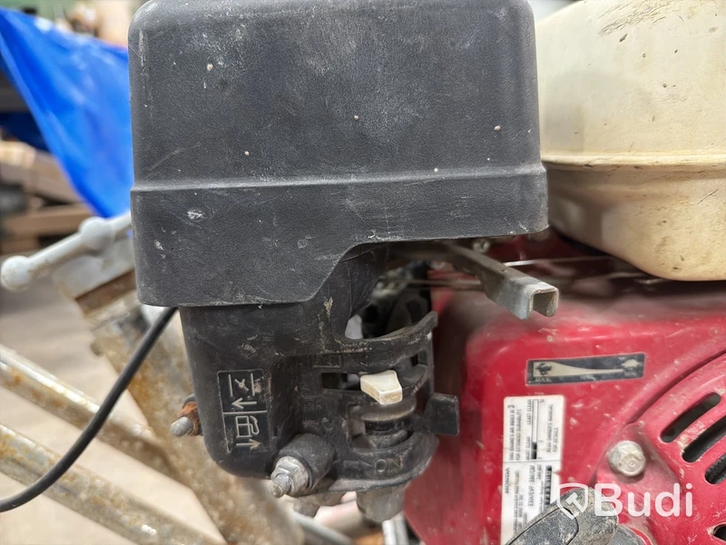 Betongglättare Ab Lindec med Honda GX160